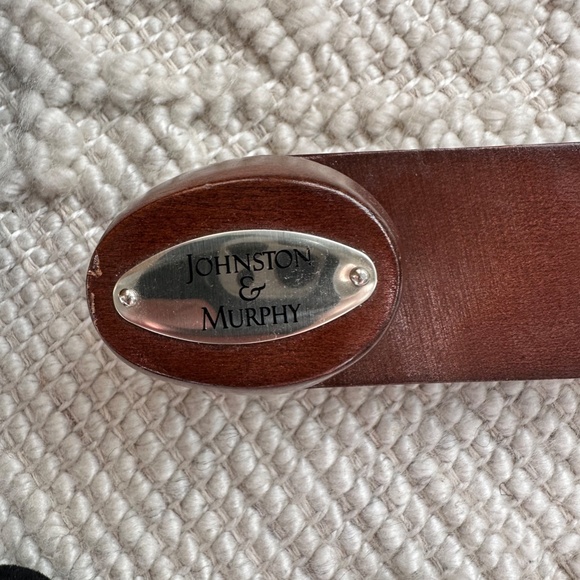 Johnston & Murphy Springloaded Shoe Trees, Black Felt Padded Toe Area - Picture 2 of 5